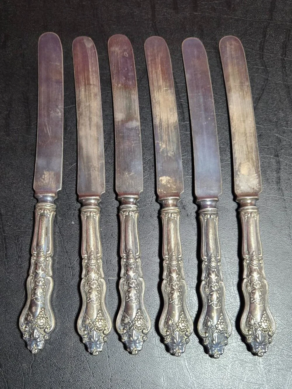 Rogers & Bros. Silverplate Flatware Grapevine Pattern 22 pcs.